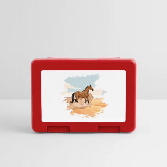 Un d�sert avec un Cheval Akhal T�k� dans des mains