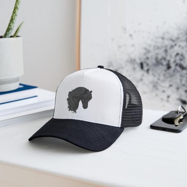 La t�te d'un cheval noir