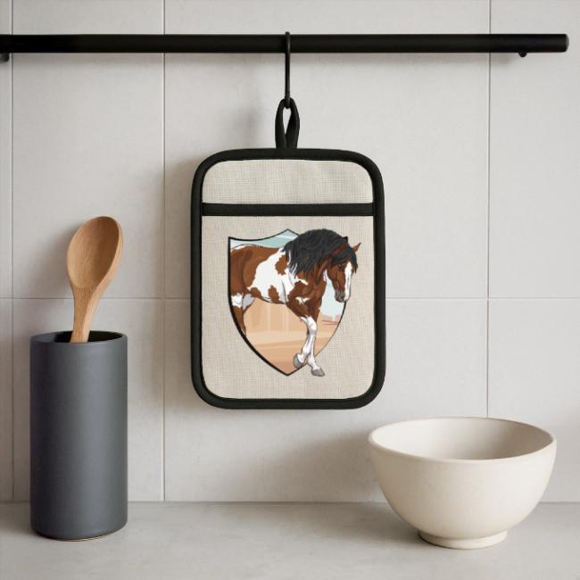 Un cheval sauvage pie, un �cusson et un d�sert