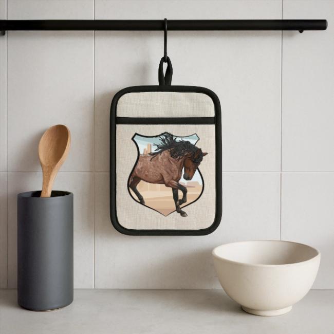 Le cheval Barbe Espagnol, un �cusson et un d�sert